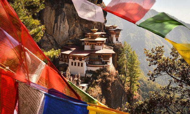 Das buddhistische Kloster Tigernest in Bhutan, dem letzten Königreich im Himalaya.