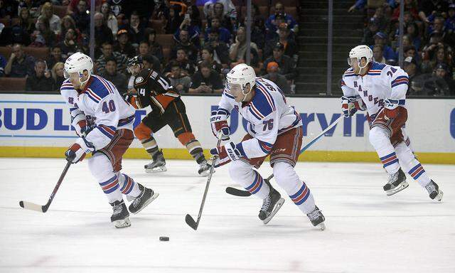 NHL: New York Rangers at Anaheim Ducks