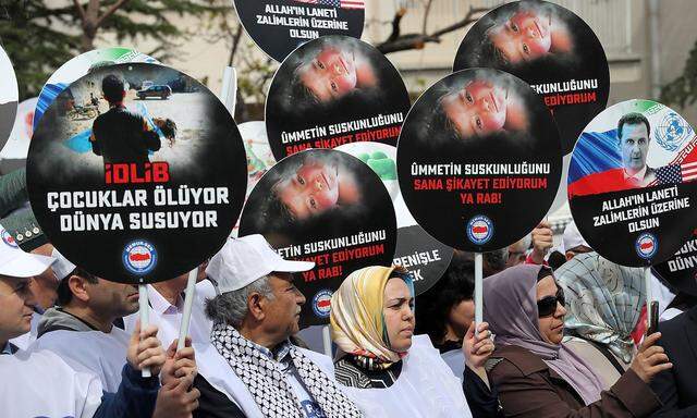 Proteste nach dem Angriff in der Türkei 