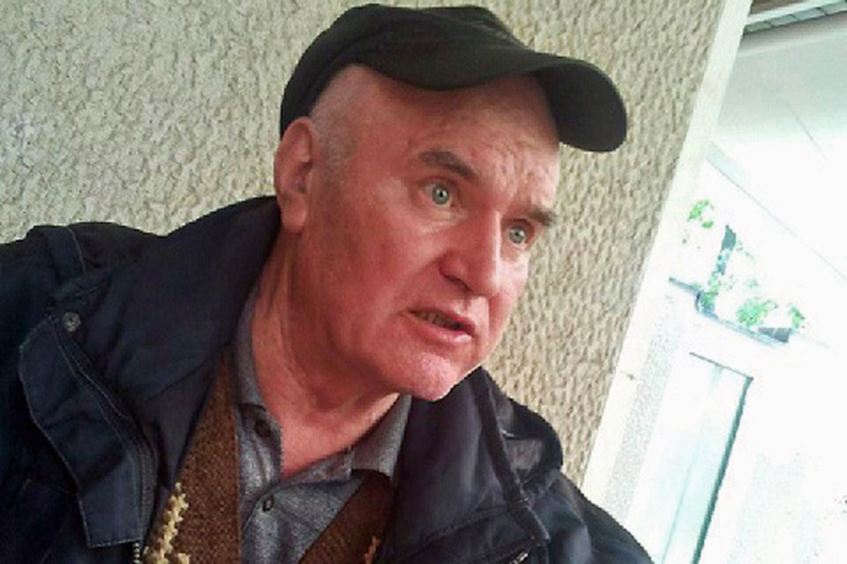 Der „Schlächter von Srebrenica“ wird gefasst: Nach Jahren der Flucht geht der mutmaßliche Kriegsverbrecher Ratko Mladic den serbischen Behörden in der nordserbischen Provinz Vojvodina ins Netz. Der frühere Militärführer der bosnischen Serben gilt als Hauptverantwortlicher für das Massaker von Srebrenica im Juli 1995. Ihm steht ein Prozess am Internationalen Strafgerichtshof in Den Haag bevor. 