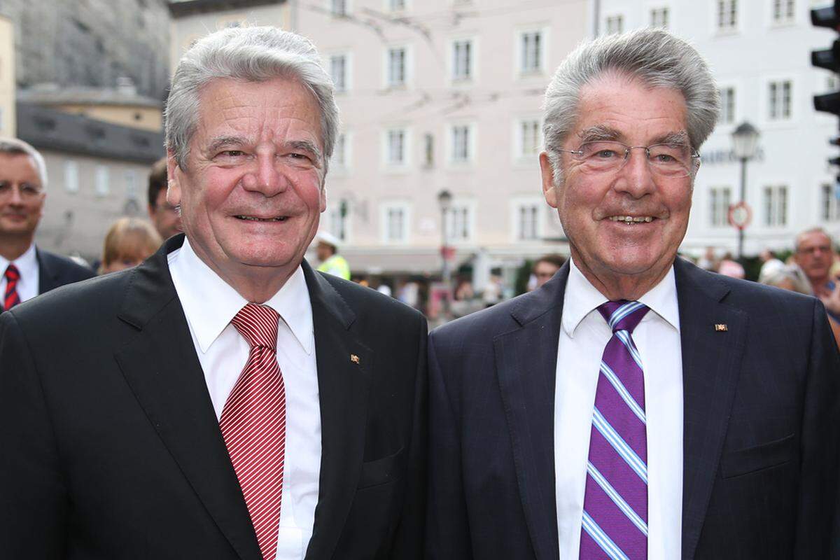 Der deutsche Bundespräsident Joachim Gauck (links) und sein österreichischer Amtskollege Heinz Fischer vor Beginn des Auftaktkonzertes "Die Schöpfung".