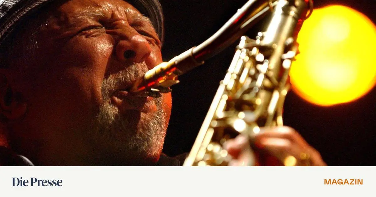 Jazzsaxofonist-Charles-Lloyd-Radikal-jung-im-hohen-Alter-premium-