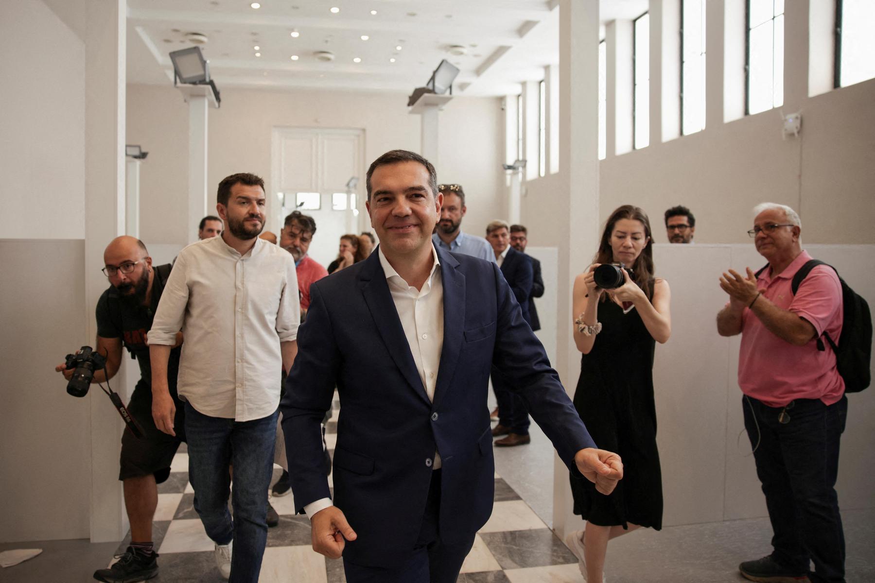 Tsipras quits Syriza, resigns seat