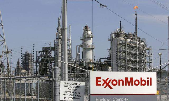 File photo of the Exxon Mobil refinery in Baytown