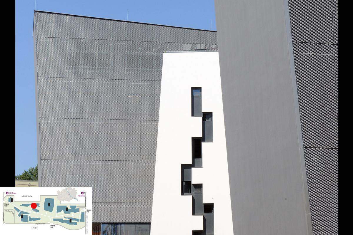 Ebenfalls fünf Departments der Wirtschaftsuni sowie Seminarräume – jene Bereiche also, die neben den Wissenschaftlern vor allem die Masterstudenten nutzen werden – sind in dem zweiteiligen Gebäude untergebracht, das das spanische Büro Carme Pinós konzipiert hat.