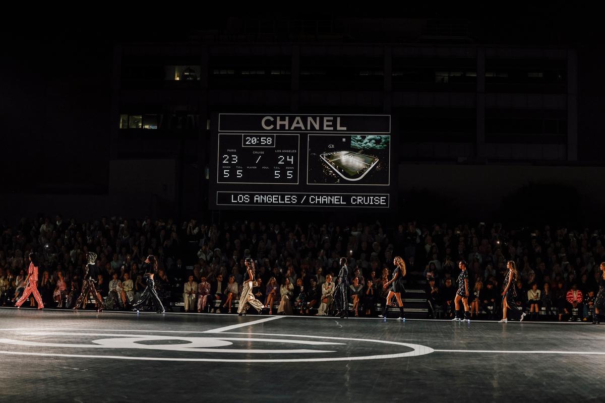 Das Match Paris – Los Angeles verlief laut Anzeige ausgewogen im Zeichen der legendären „5“.