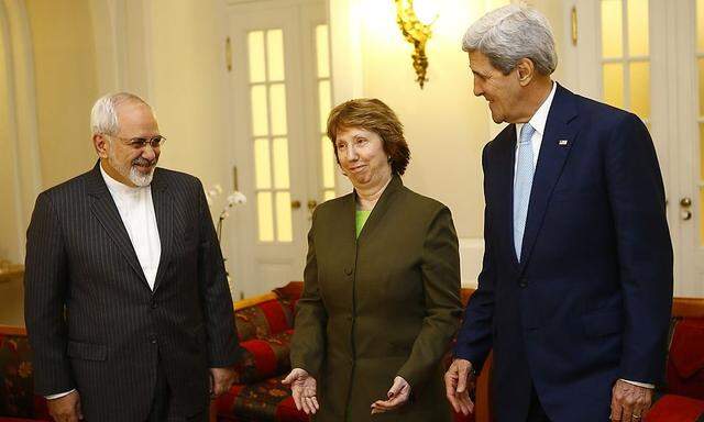 US-Außenminister Kerry, sein iranischer Amtskollege Zarif und EU-Außenbeauftragte Catherine Ashton Donnerstagabend in Wien.