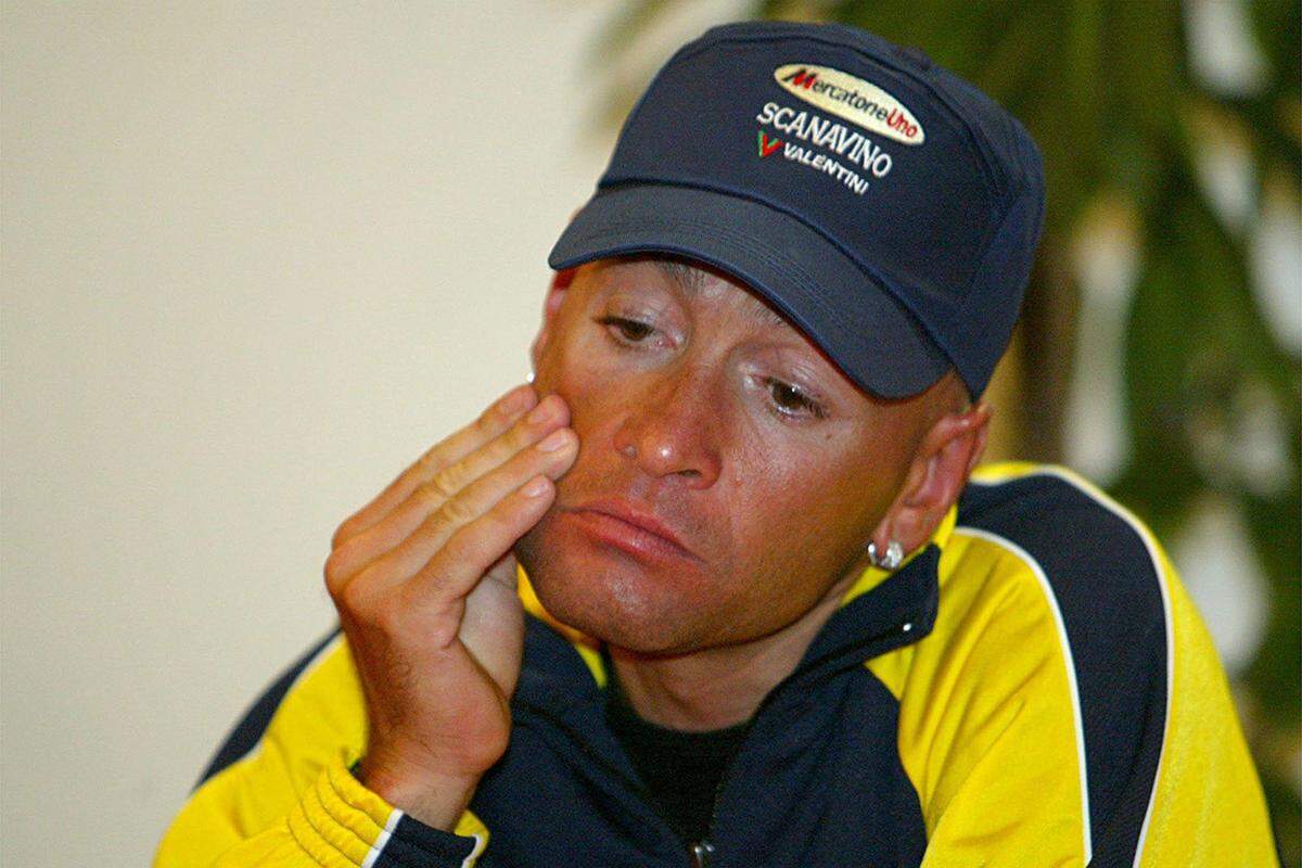 Am 14. Februar 2004 fand man Pantani tot in einem Hotelzimmer in Rimini, am 19. März 2004 wurde bekannt, dass er an einer Überdosis Kokain starb. Auch sein Name fand sich auf jener Liste auffälliger Proben von 1998 wieder, die 2013 nachträglich ausgewertet worden waren.