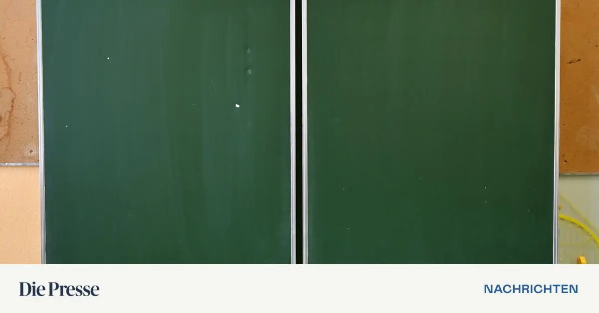 sechs-jugendliche-brechen-in-eine-mittelschule-ein