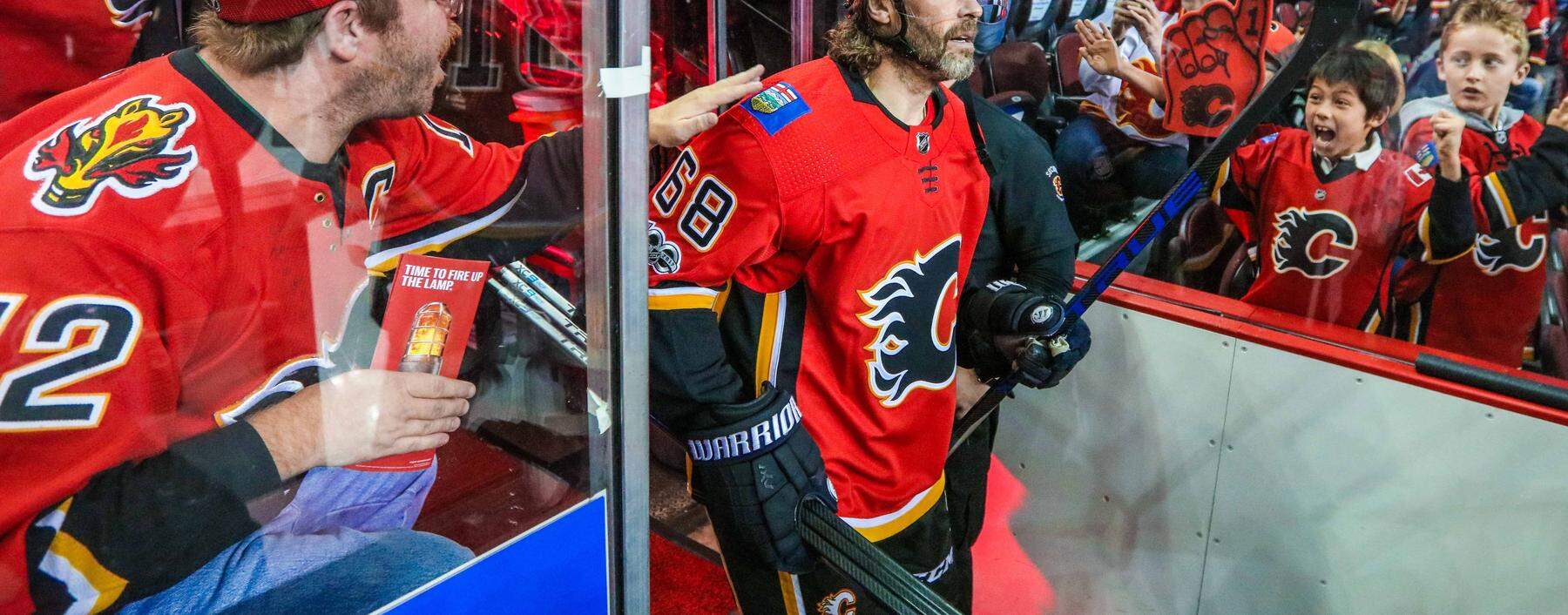 NHL: Ottawa Senators at Calgary Flames