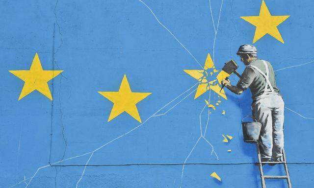 Den Stern aus der EU-Flagge zu nehmen ist nicht so leicht, wie der Künstler Banksy es darstellte.