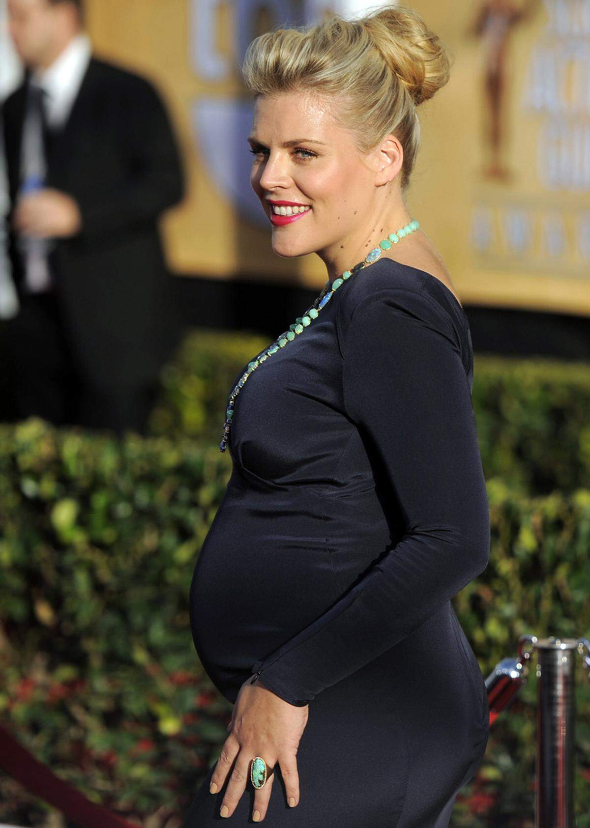 Busy Philipps trug einen etwas dezenteren Look.