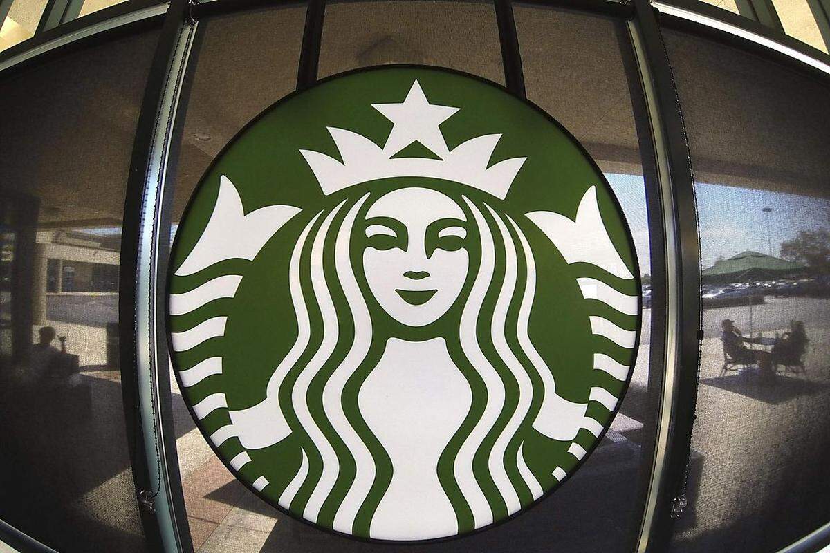 Neue Konkurrenz erwächst Nespresso nun auch von Starbucks: Die US-Kette will mit Verismo seit dem Vorjahr den Erfolg der Schweizer wiederholen.