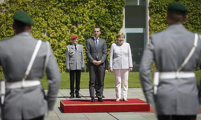 Bundeskanzler Kern bei Angela Merkel in Berlin.