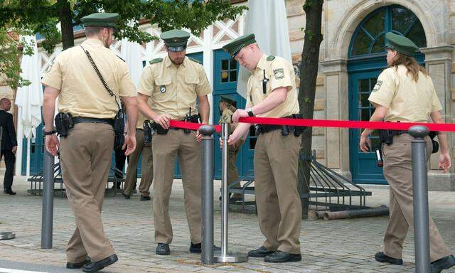 GERMANY-ENTERTAINMENT-MUSIC-OPERA-BAYREUTH-SECURITY