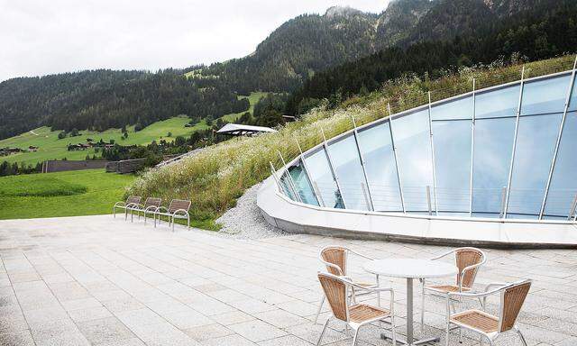 Die Terrasse des Congress Centrum in Alpbach. 