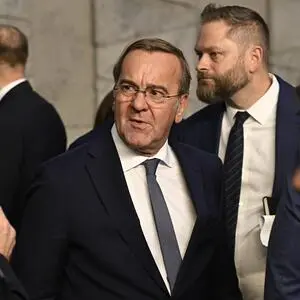 Verteidigungsminister Boris Pistorius (SPD) gilt als Deutschlands beliebtester Politiker. In der Debatte um einen neuen Wehrdienst steht er nun massiv unter Druck.