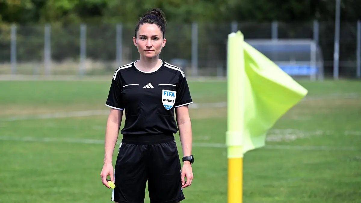 FIFA-Schiedsrichterin Sara Telek: »Netzwerke sind Part of the Job« [premium]
