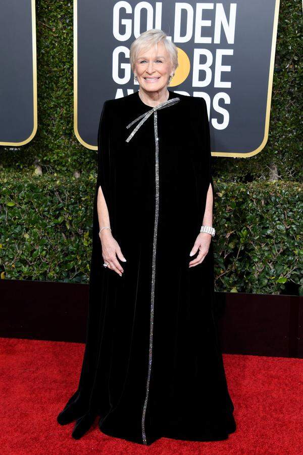 Glenn Close ging als Gewinnerin der Kategorie "Beste Schauspielerin - Drama" für "The Wife" hervor. Sie erschien in einem Outfit von Armani.