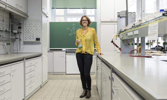 Hindernisse beim Verstehen des Unterrichtsfachs Chemie möchte Katharina Groß aus dem Weg räumen. 