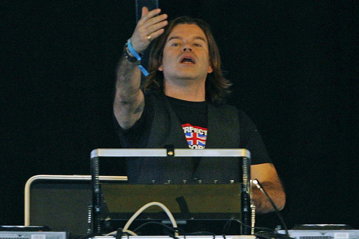 Mit 58 Millionen ist der Londoner DJ und Produzent Paul Oakenfold auf Platz vier.