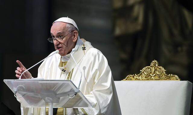 Italy, Rome, Vatican, 21/09/23 . Pope Francis celebrates Mass within the Plenary Council of the European Bishops Confere