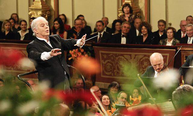 Barenboim dirigiert Neujahrskonzert 2014