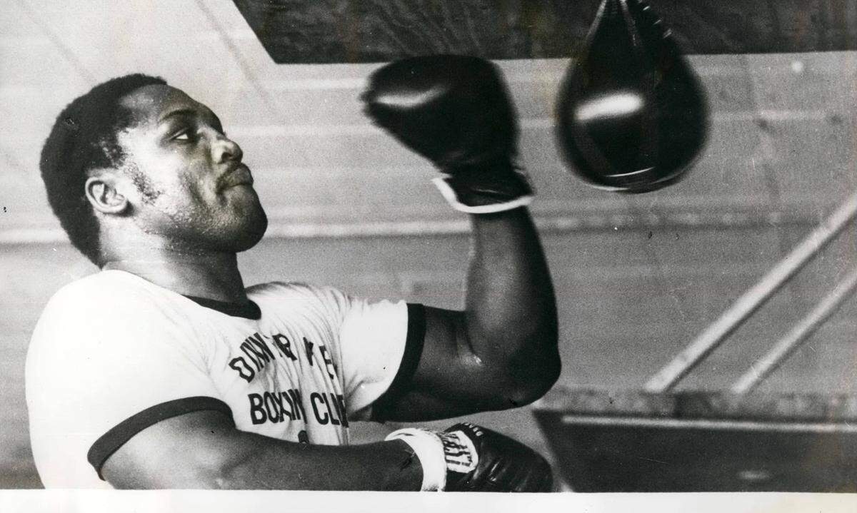 1976 beendete er seine Karriere, wurde Boxtrainer und hatte einen Gastauftritt im Film Rocky. 1990 fand Frazier Aufnahme in die International Boxing Hall of Fame.