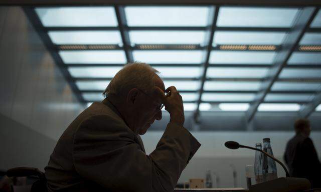 Der deutsche Finanzminister Wolfgang Schäuble kommt unter Druck Frankreichs und des IWF.