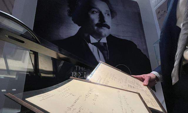 Das Einstein-Besso-Manuskript kam in Paris unter den Hammer.