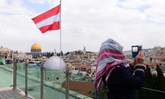 Über den Dächern von Jerusalem: Auf der Terrasse des Hospizes.