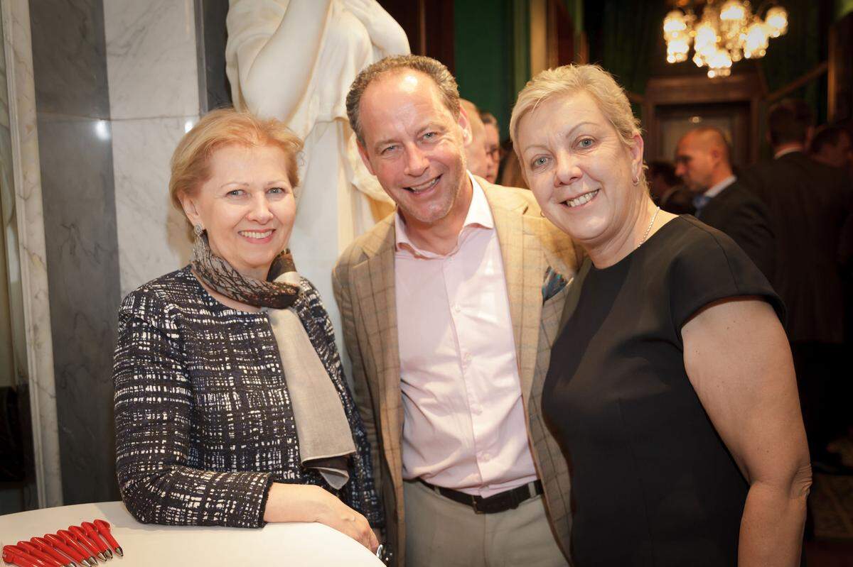 Brigitte Jank (Unternehmerin und Politikerin), Erwin Soravia (CEO) und Sigrid Oblak (Wien Holding).
