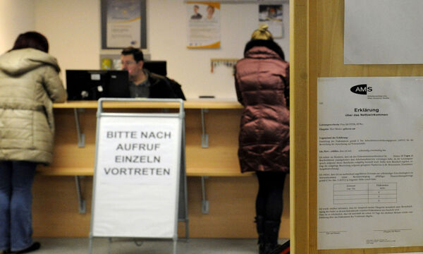 Die Zahl der Arbeitslosen sank von Jänner bis August im Vorjahresvergleich um 12.800.