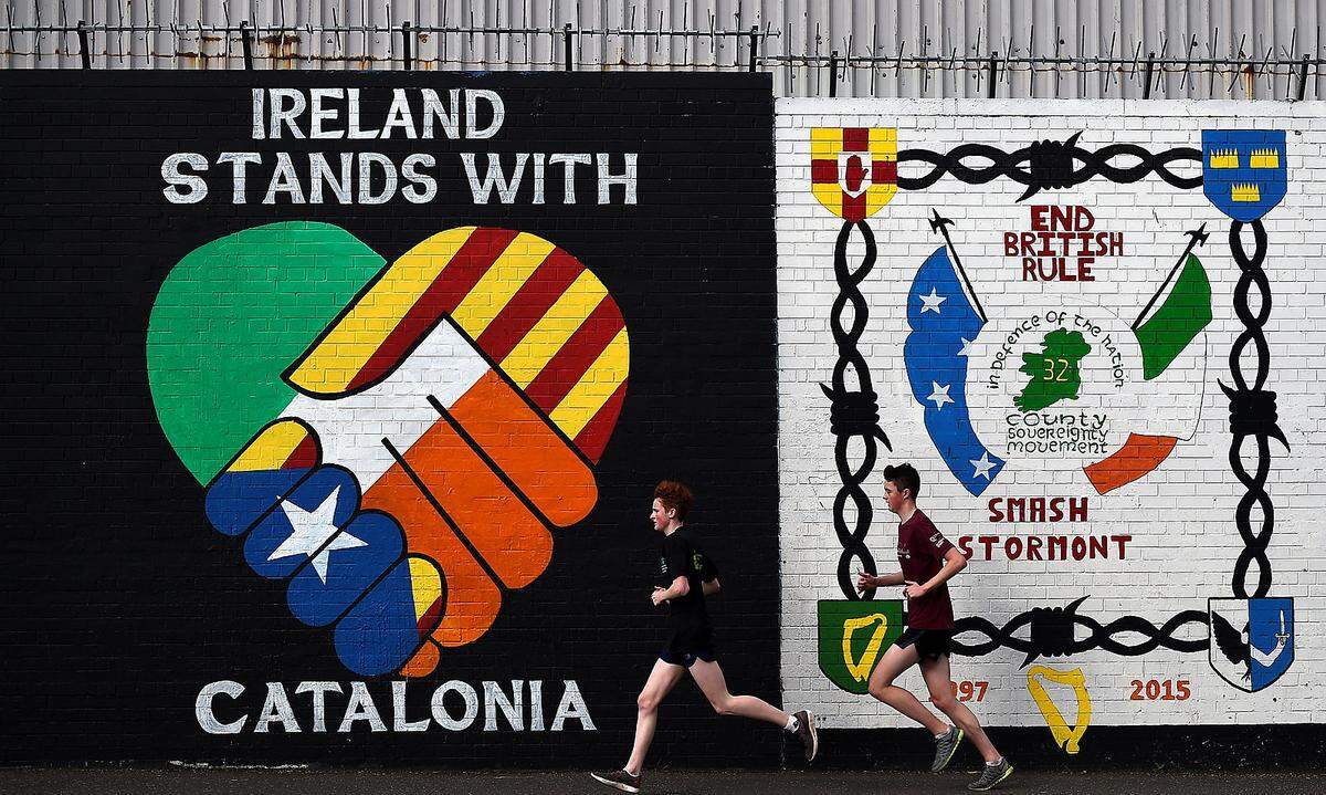 In Nordirland wittert die pro-irische Sinn Fein im britischen EU-Austritt perspektivisch eine Chance, sich von London loszusagen - und Irland anzuschließen.