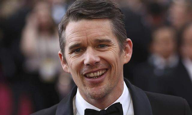 Actor Ethan Hawke arrives at the 87th Academy Awards in Hollywood