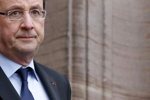 Deutlich zurückhaltender als die deutsche Regierung äußerste sich der französische Präsident François Hollande. Er wolle keinen Kommentar zu einer Entscheidung abgeben, die ausschließlich in den Zuständigkeitsbereich der Kirche falle.