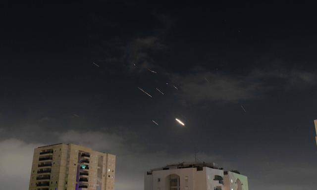 Raketenabwehr über Tel Aviv