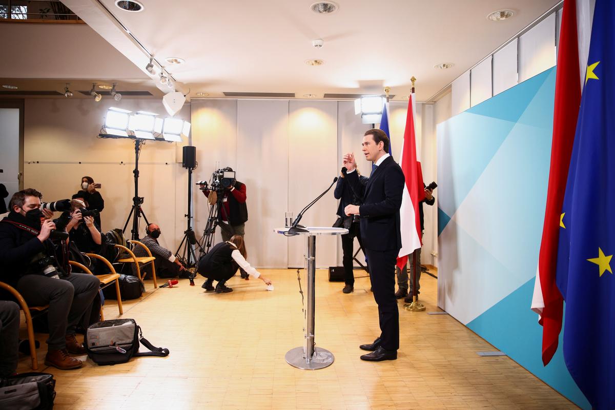 Sebastian Kurz verkündet seinen Rückzug.