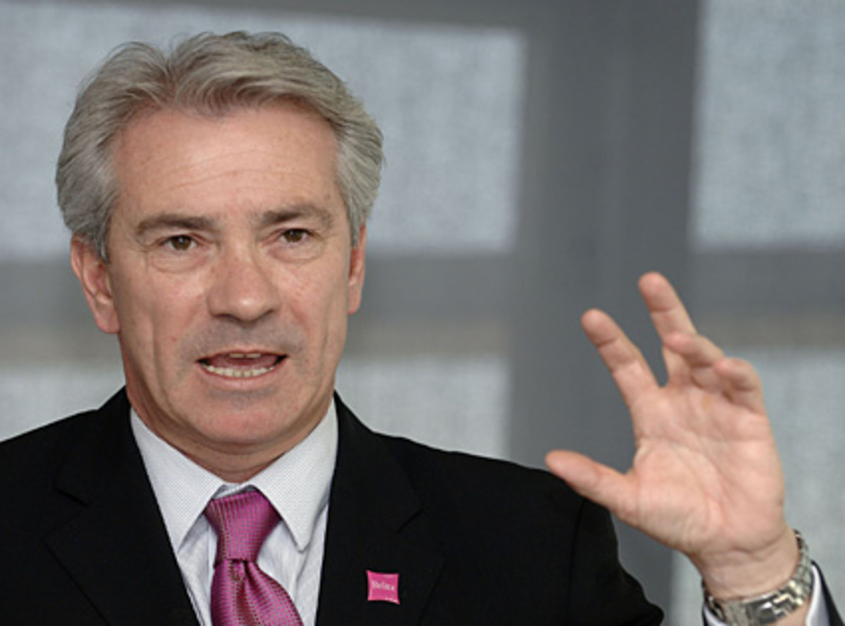 Georg Pölzl: Der bisherige Chef von T-Mobile Deutschland übernimmt am 1. Oktober die Führung der Post. Pölzl, der als bürgerlich-liberal gilt, folgt auf Anton Wais. Der ehemalige Siemens-Manager ist ein rotes Urgestein, er hat sich mit Sparmaßnahmen in der SPÖ unbeliebt gemacht.