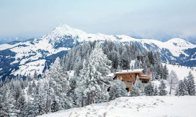 Modern. Das Berghaus Tyrol am Hahnenkamm stammt von 1927. 