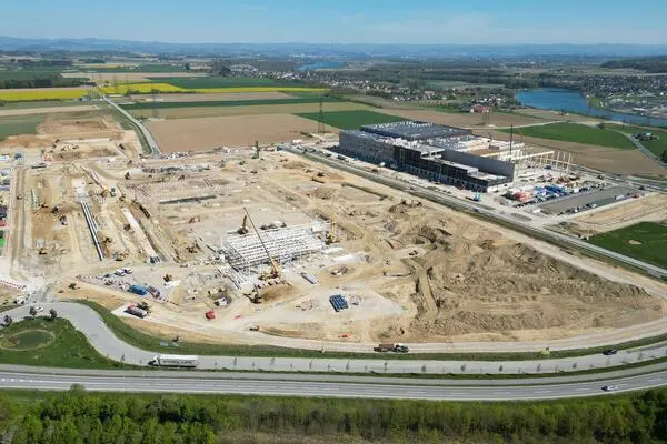 Symbolic image: The construction site of the Google data center in Kronstorf on April 23, 2026 (aerial view).
