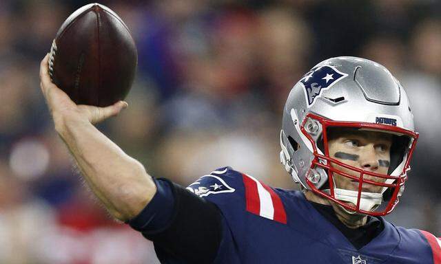 NFL: Green Bay Packers at New England Patriots