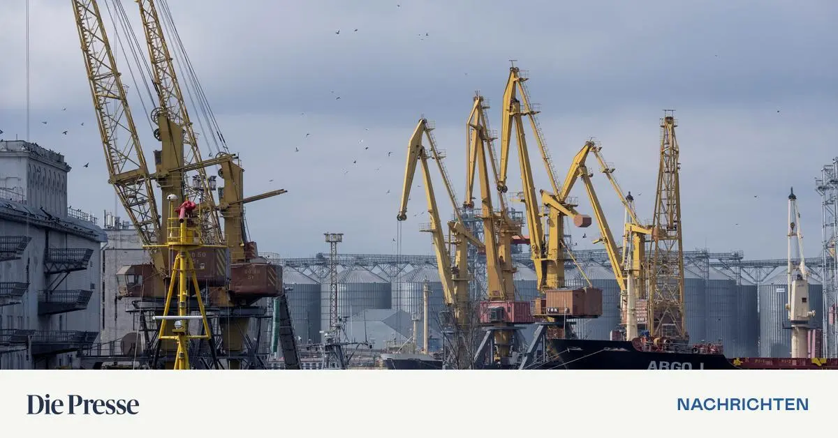 Russische-Rakete-trifft-Schwarzmeer-Hafen-Tschornomorsk