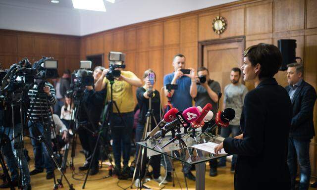 SPÖ-Chefin Rendi-Wagner bei einer Pressekonferenz am Dienstag.