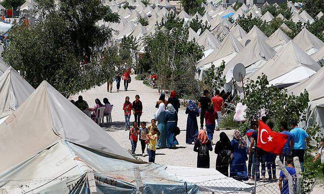 Flüchtlingsdeal: Bisher 2,2 Mrd. Euro an Türkei geflossen