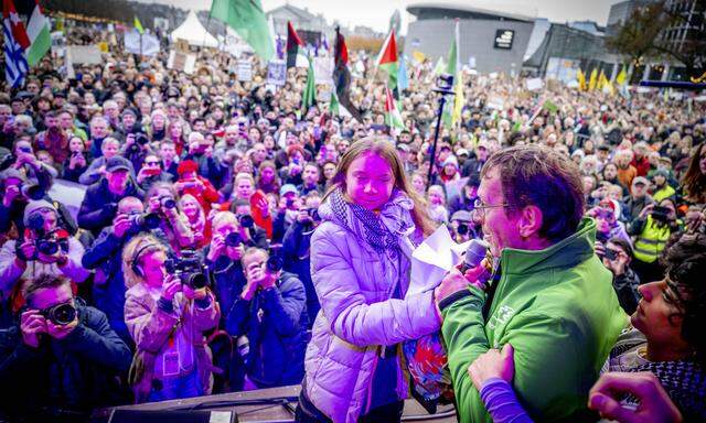 Erjan Dam wollte Greta Thunbergs Aussagen etwas entgegensetzen und meldete sich während ihrer Rede bei der Demo in Amsterdam zu Wort.