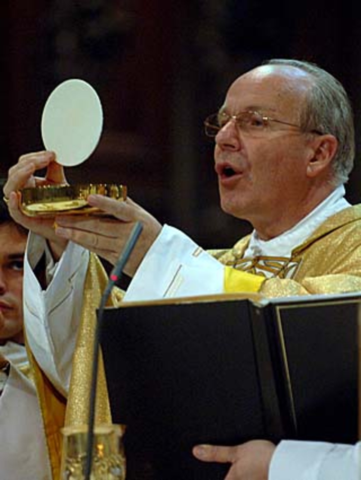 Drei Jahre nachdem Papst Benedikt sein Amt angetreten hat, wird schon auf seinen Nachfolger gewettet: Wer wird der nächste Papst? An Dritter Stelle, mit einer Quote von nur 8:1 ein Österreicher. Der Wiener Kardinal Christoph Schönborn. Wenn Benedikt XVI. gleich lang durchhält, wie sein Vorgänger Johannes Paul II., müssen sich die Wetter jedoch noch etwas gedulden, nämlich noch 19 jahre.