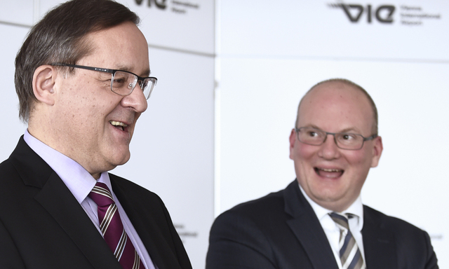 BILANZ-PK FLUGHAFEN Die Vorstände Ofner (l.) und Jäger sagen Nein zum Angebot.WIEN AG: OFNER/J�GER