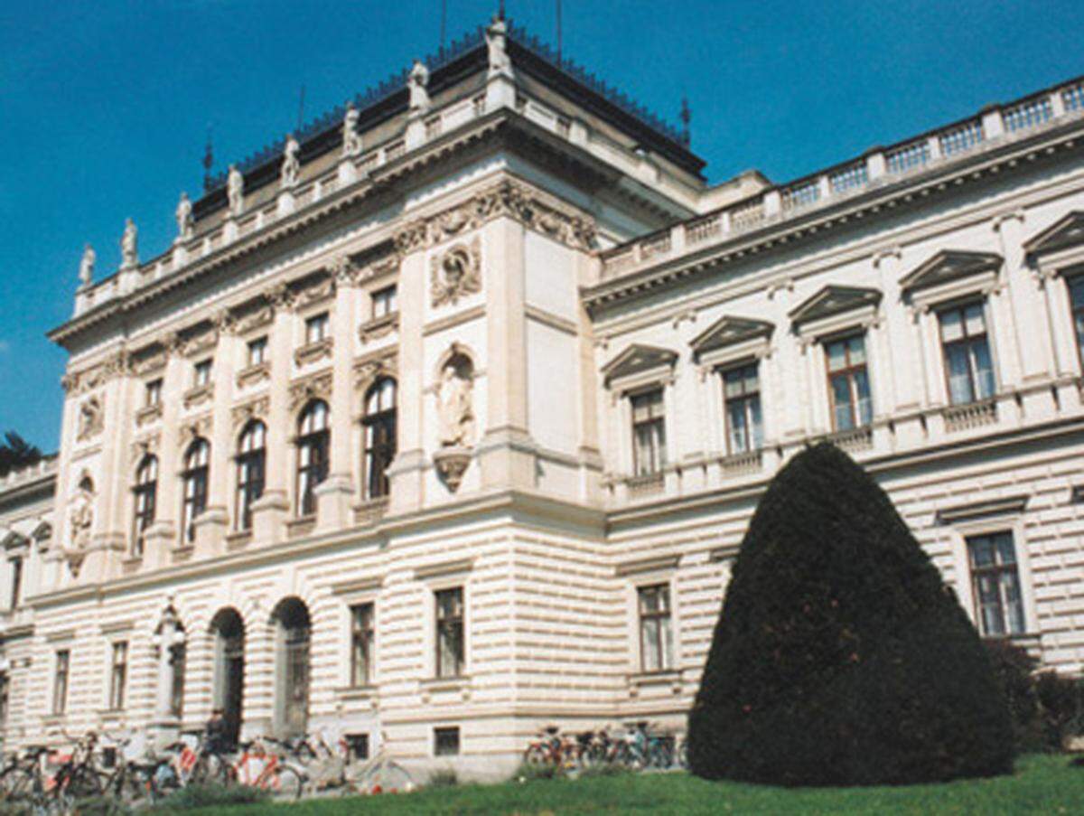 Zwischen 2007 und 2009 spendete der Unternehmer Konrad Altenbuchner den „Buchbinderpreis“ der Uni Graz. Diese mit jährlich 20.000 Euro dotierte Auszeichnung wurde an exzellente Dissertanten vergeben, um die Verbindung zwischen Wissenschaft und Wirtschaft zu intensivieren.