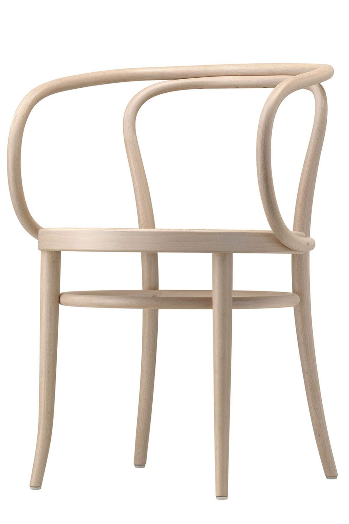 Klassiker kennen kein Alter. Egal, ob sie seit ihrer Geburtsstunde ohne Pause produziert werden oder erst kürzlich ihre Wiedergeburt erleben durften.Thonet biegt das Material Das Biegen war die Kunst. Und Thonet beherrschte sie als Erstes: Der „Stuhl 214“, entworfen von Michael Thonet, kam 1859 in die Welt der Dinge.